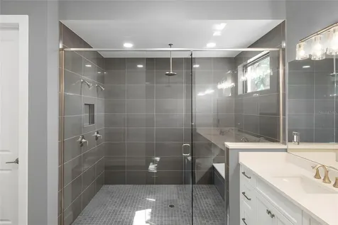 3512 Camino Real Sarasota FL 34239