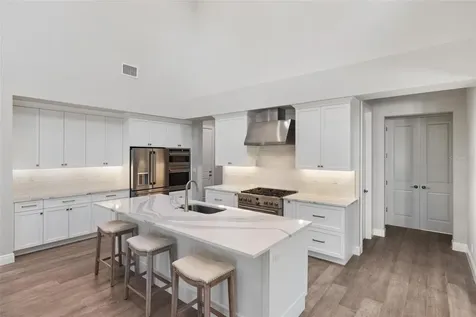 3512 Camino Real Sarasota FL 34239
