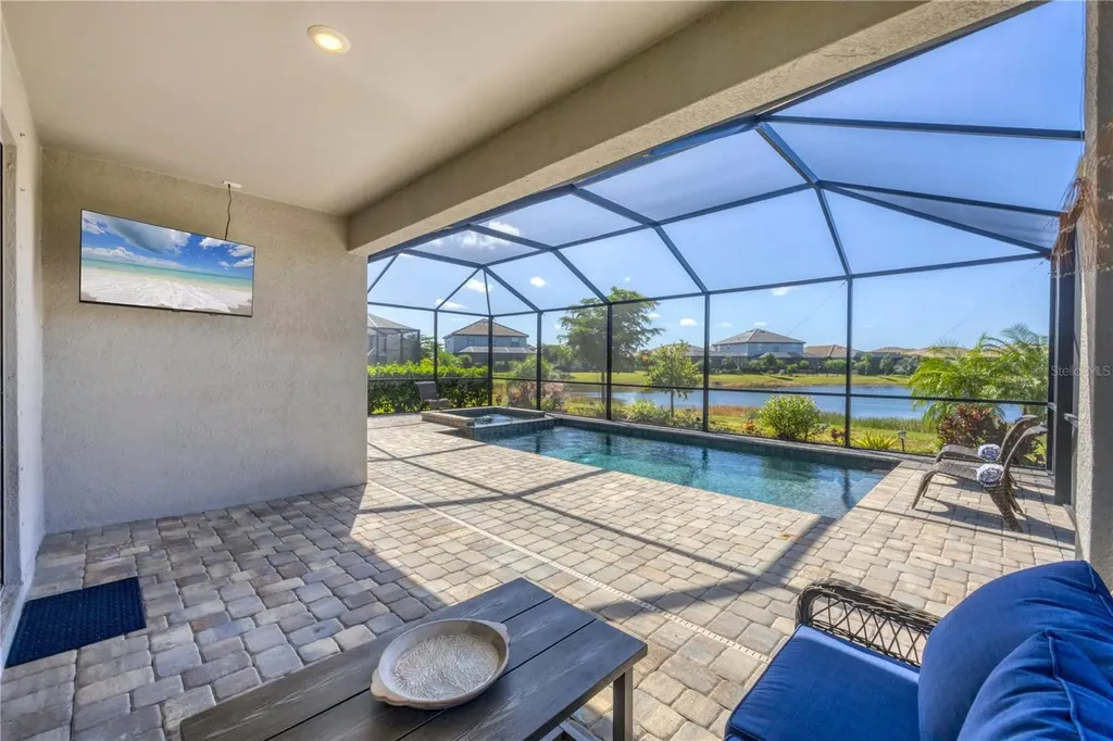 15716 Barefoot Beach Drive Bradenton FL 34211