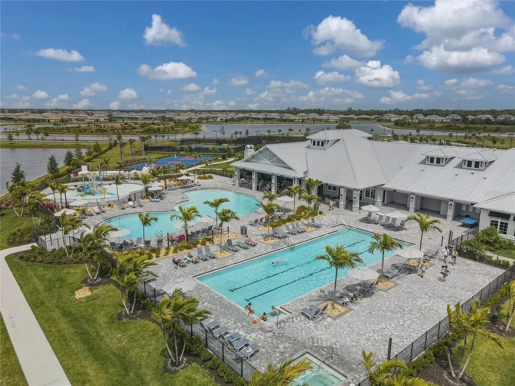 15716 Barefoot Beach Drive Bradenton FL 34211