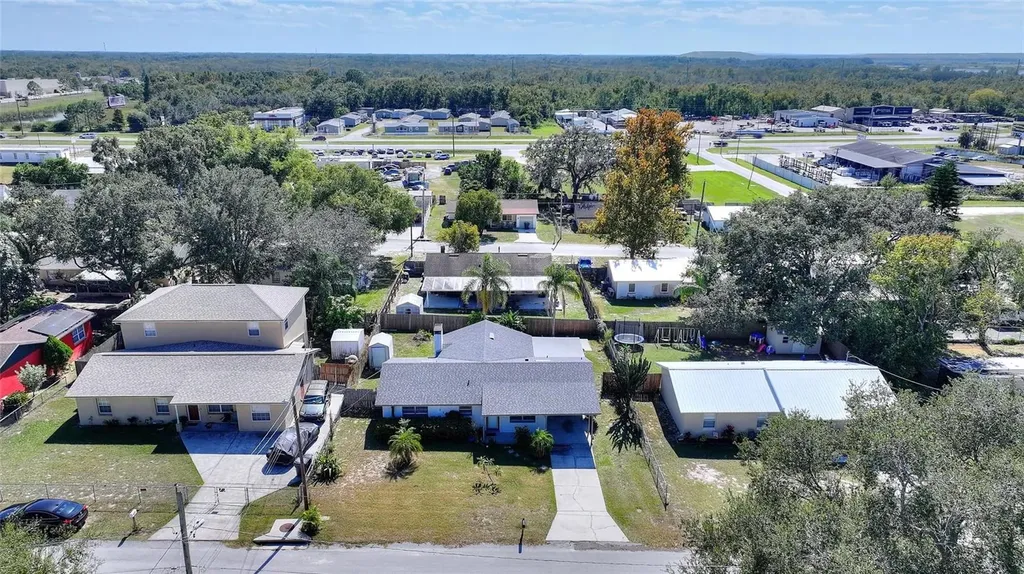 221 Dorothy Street Auburndale FL 33823