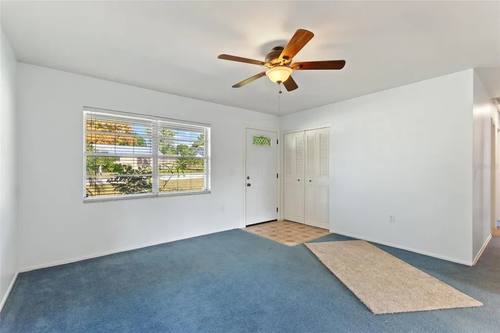 221 Dorothy Street Auburndale FL 33823
