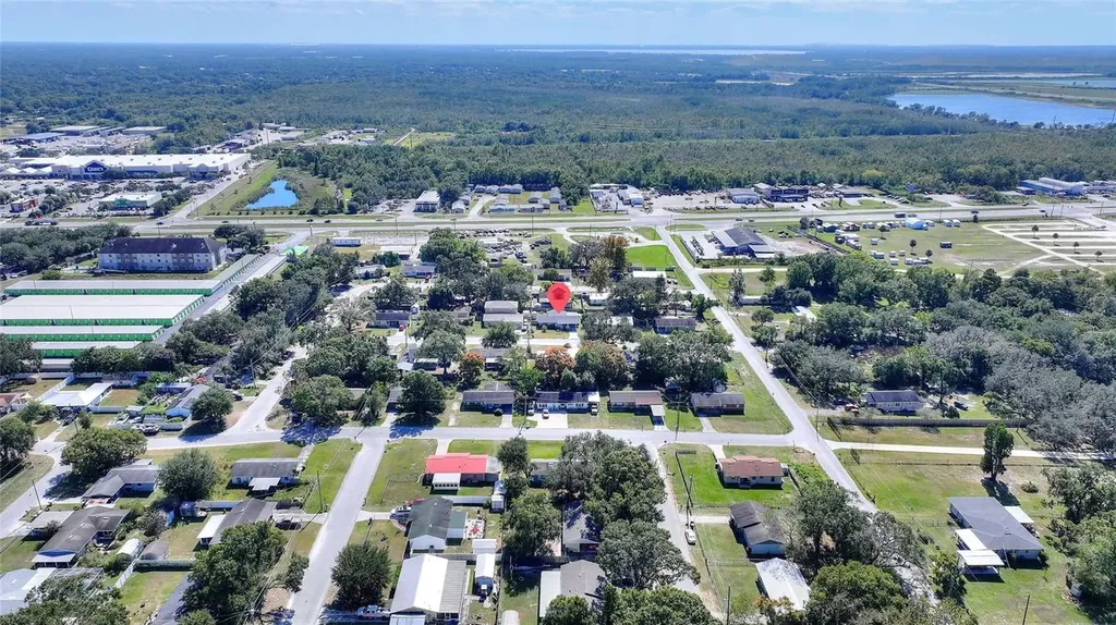 221 Dorothy Street Auburndale FL 33823