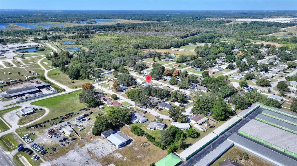221 Dorothy Street Auburndale FL 33823