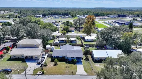221 Dorothy Street Auburndale FL 33823