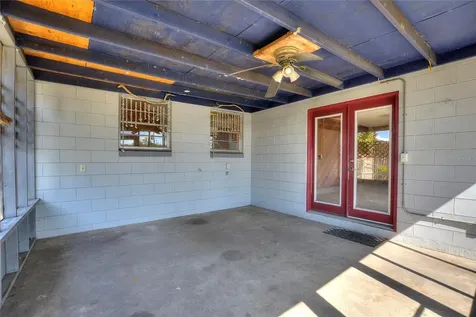 221 Dorothy Street Auburndale FL 33823