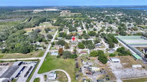 221 Dorothy Street Auburndale FL 33823