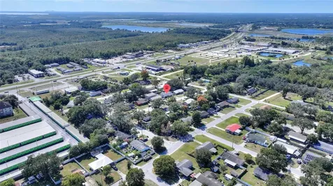 221 Dorothy Street Auburndale FL 33823