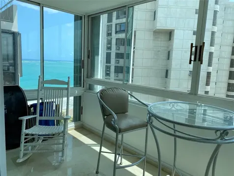 Park Plaza 4429 Ave Isla Verde Carolina PR 00979