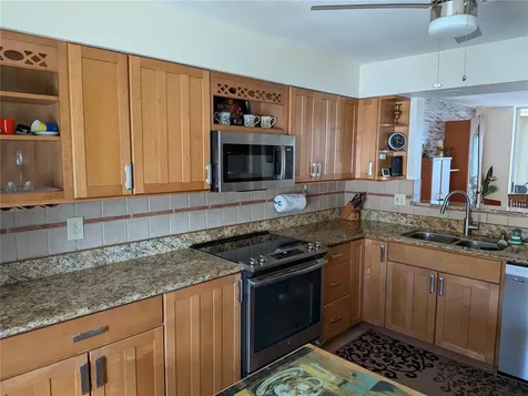 6101 34th Street W Bradenton FL 34210