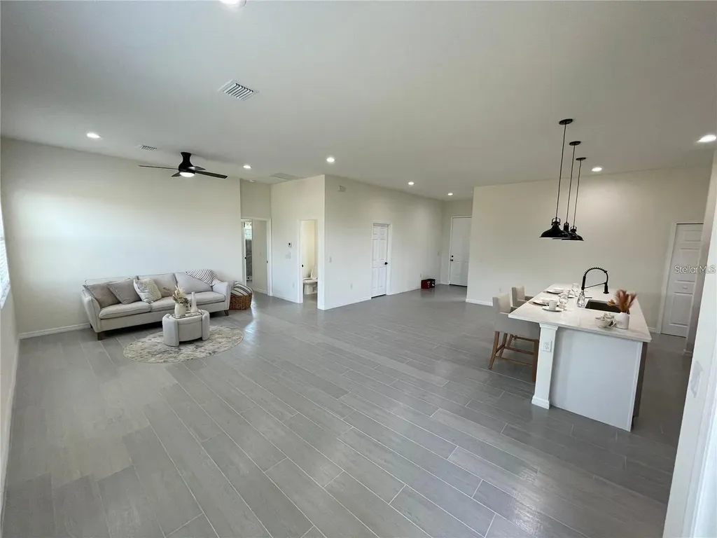 916 Dogwood Circle Sebring FL 33876