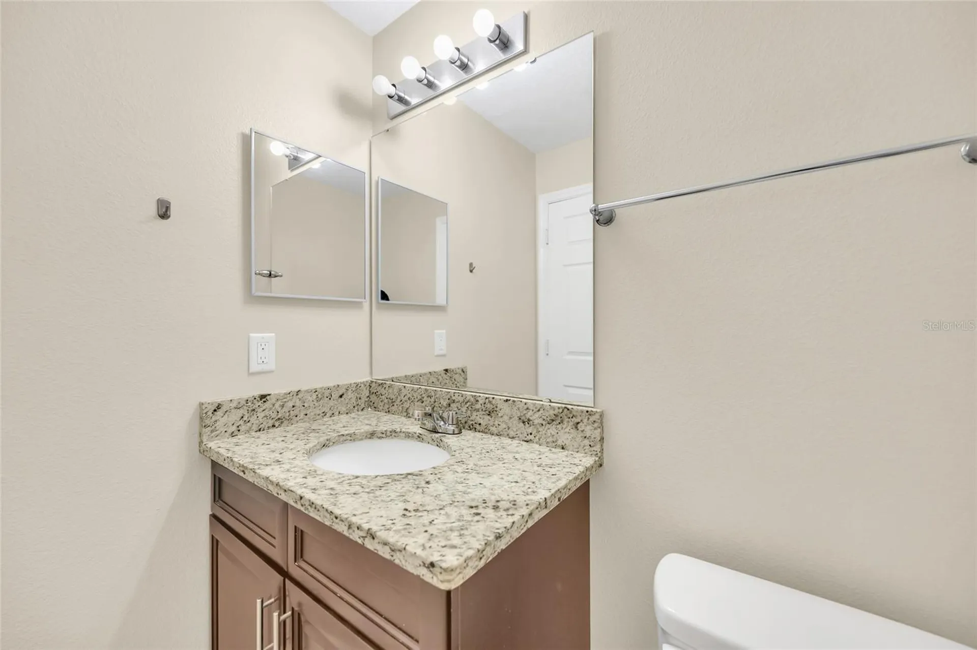 716 Parrot Court Kissimmee FL 34759