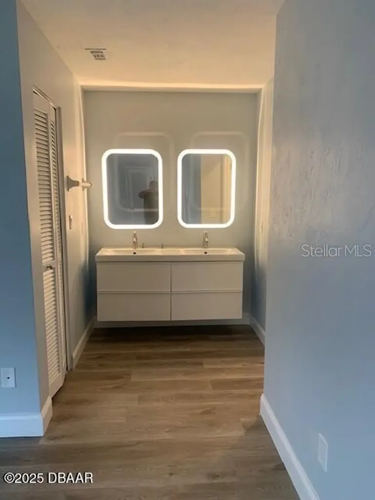 257 S Gull Drive Daytona Beach FL 32119