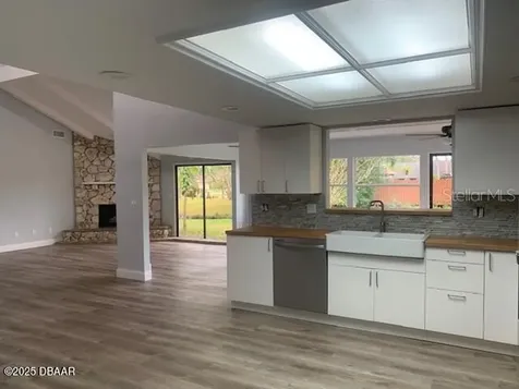 257 S Gull Drive Daytona Beach FL 32119