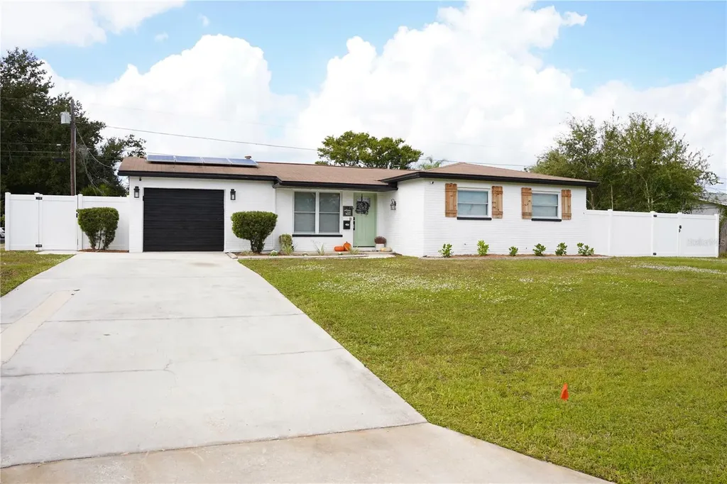 7100 21 Street N St Petersburg FL 33702