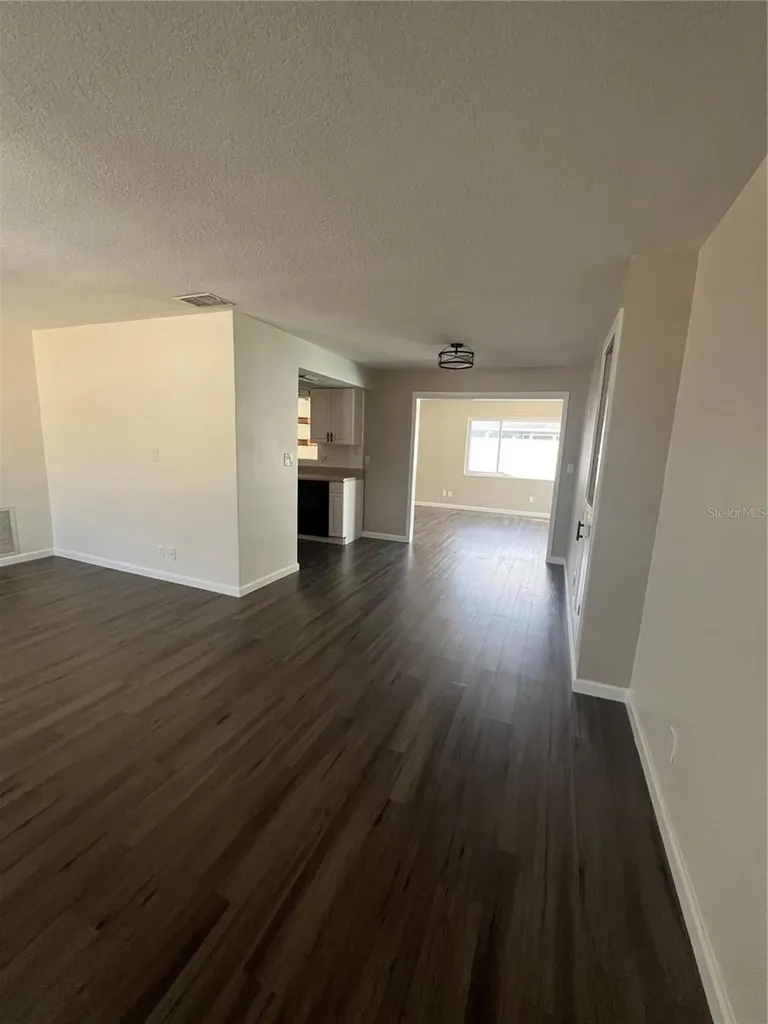 7100 21 Street N St Petersburg FL 33702
