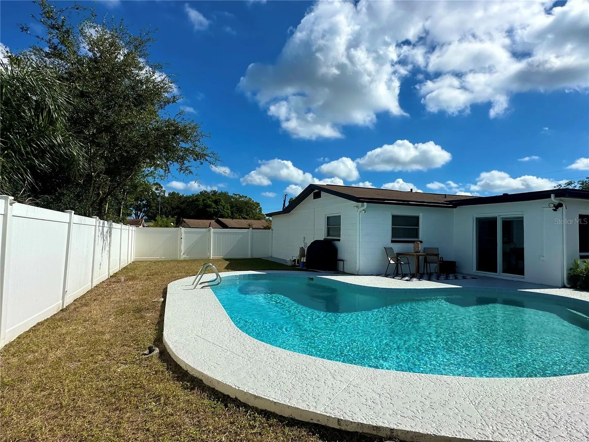 7100 21 Street N St Petersburg FL 33702