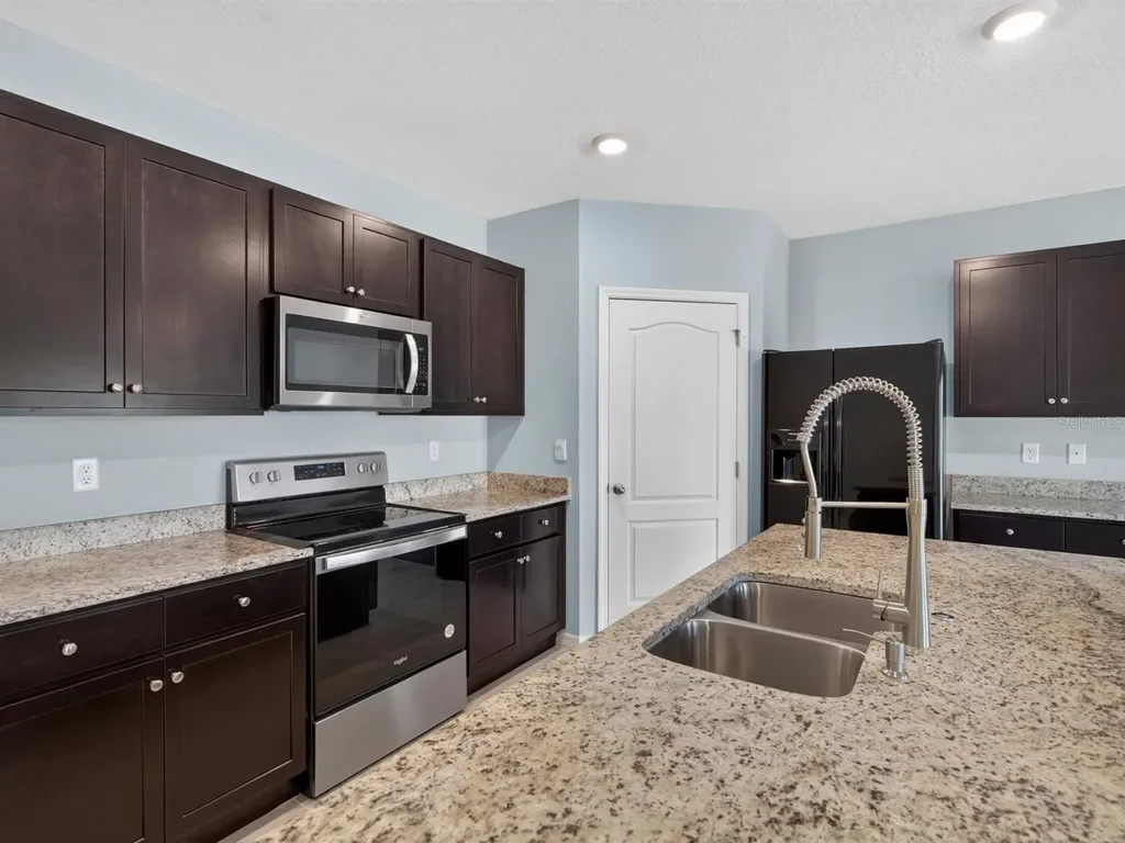 1961 Victoria Street Davenport FL 33837