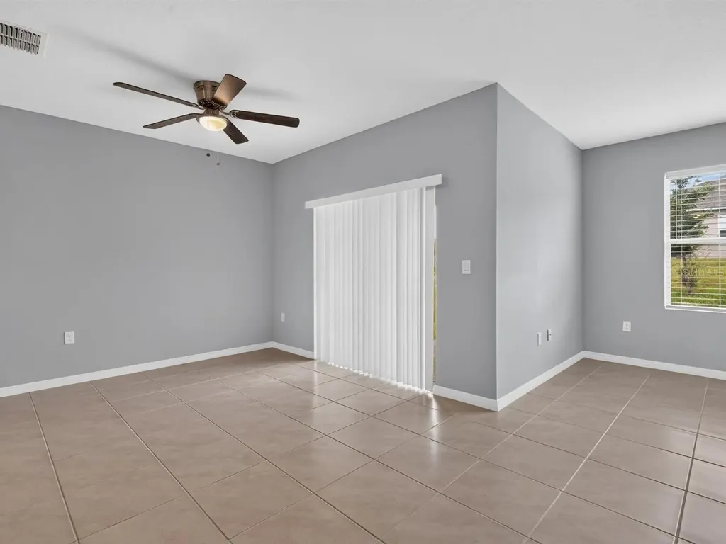 1961 Victoria Street Davenport FL 33837