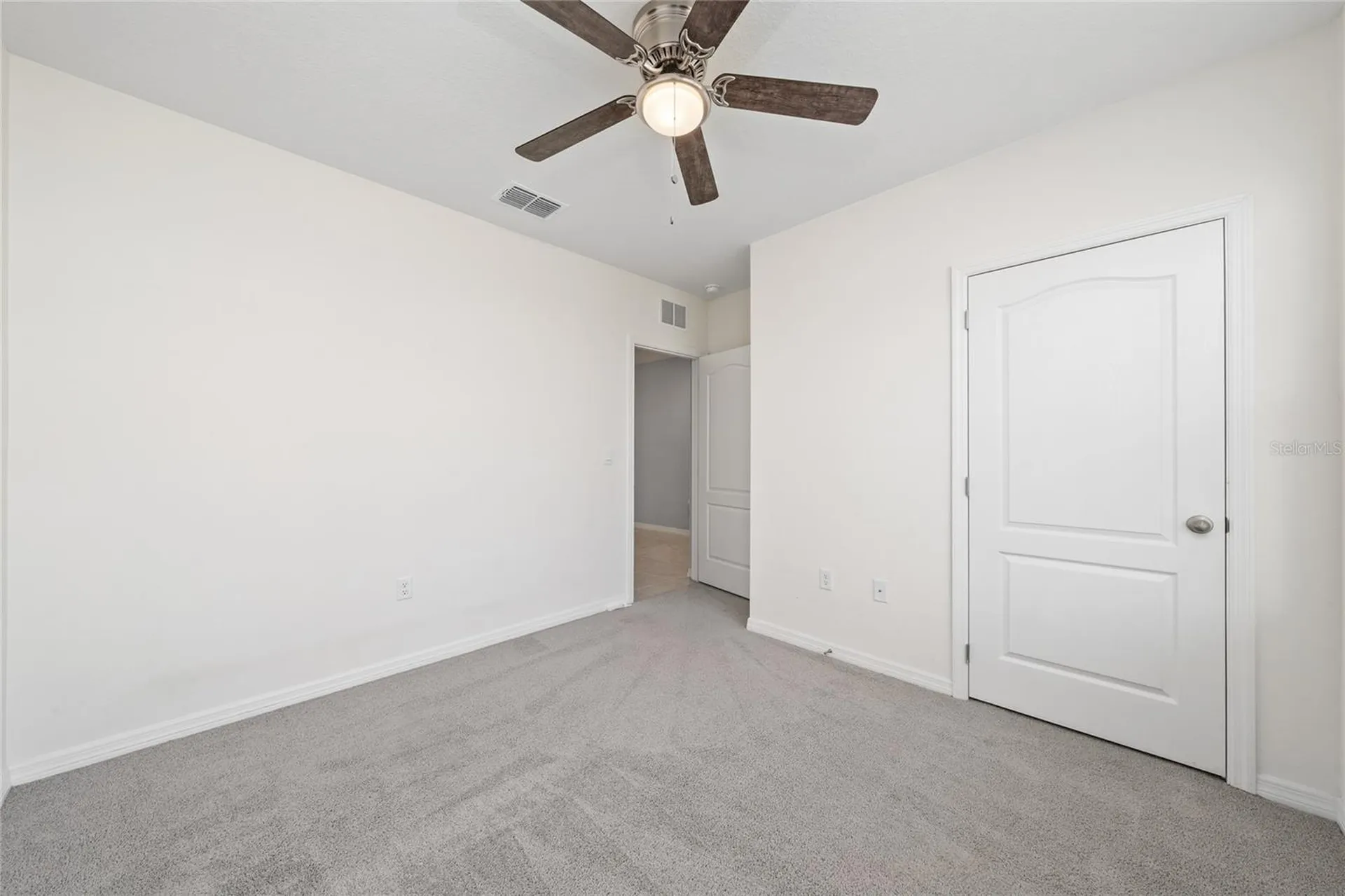 1961 Victoria Street Davenport FL 33837
