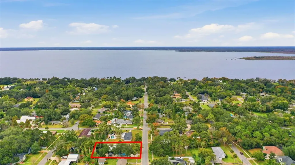 406 S Scott Avenue Sanford FL 32771