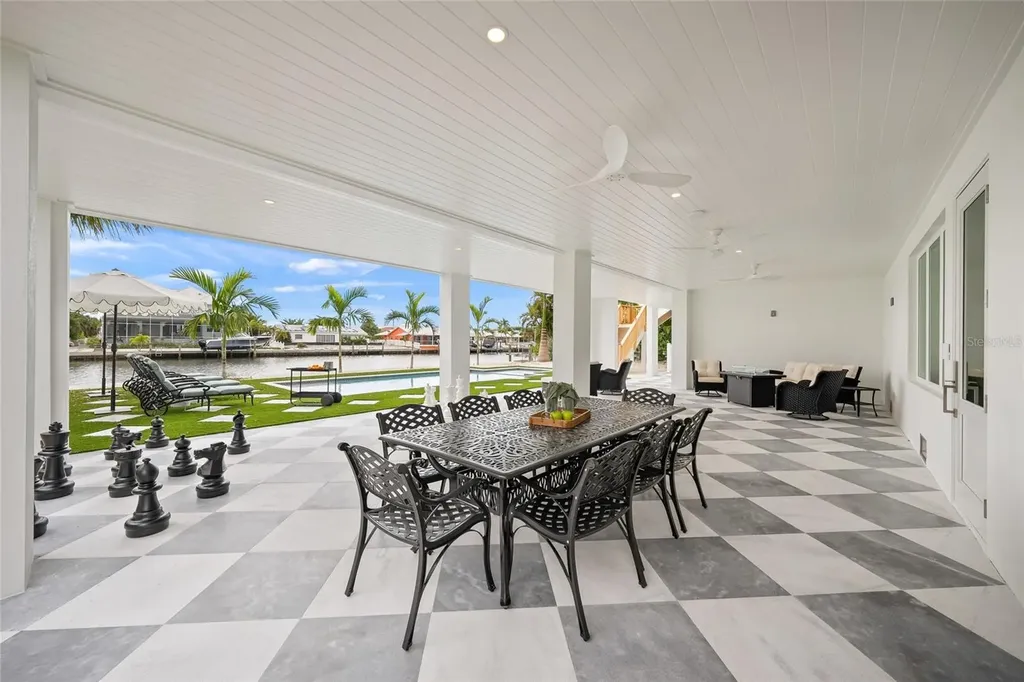 525 68th Street Holmes Beach FL 34217