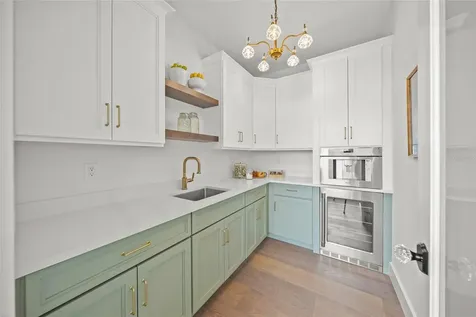 525 68th Street Holmes Beach FL 34217