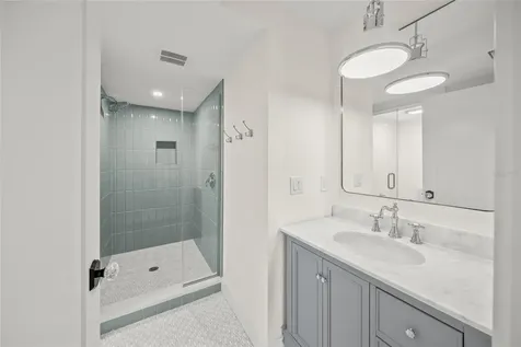 525 68th Street Holmes Beach FL 34217