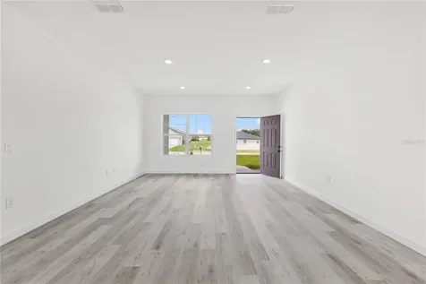 917 Desmoines Way Poinciana FL 34759
