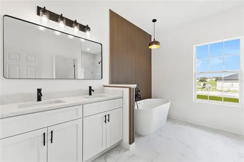 917 Desmoines Way Poinciana FL 34759