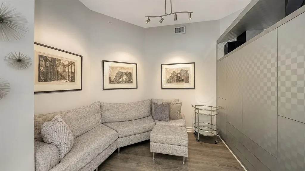 500 S Palm Avenue Sarasota FL 34236