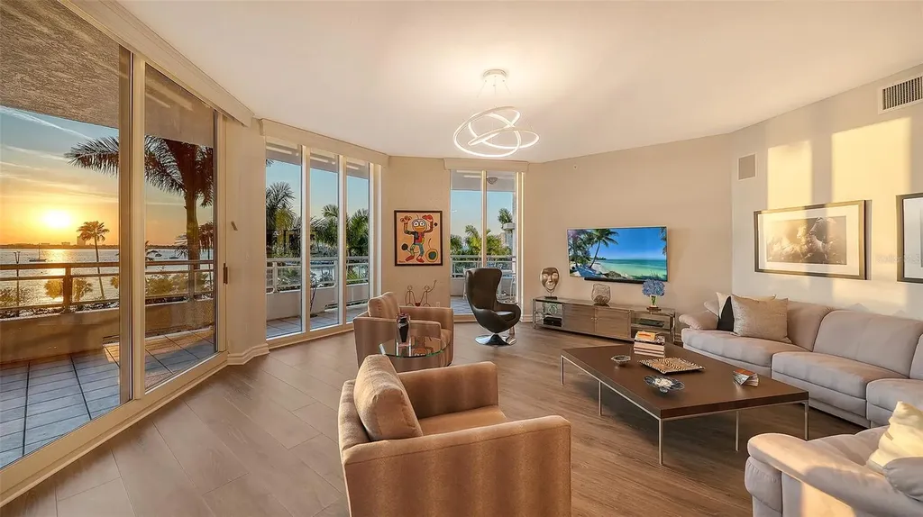 500 S Palm Avenue Sarasota FL 34236