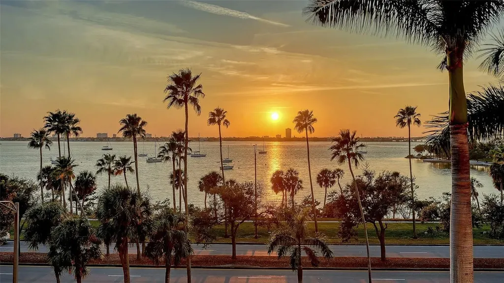 500 S Palm Avenue Sarasota FL 34236