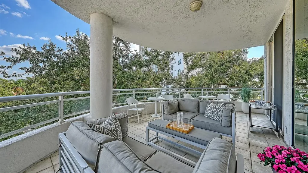 500 S Palm Avenue Sarasota FL 34236