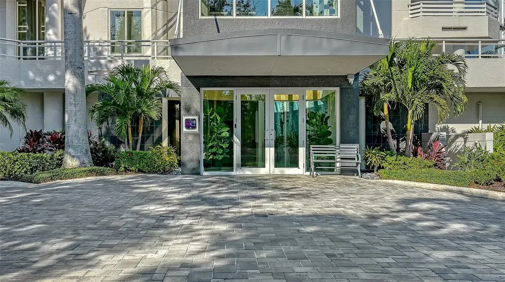 500 S Palm Avenue Sarasota FL 34236