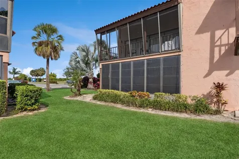 127 La Casa Lake Wales FL 33898
