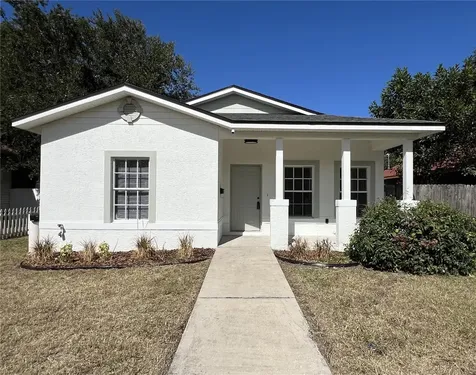 1005 15th Avenue S St Petersburg FL 33705