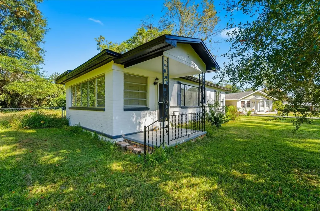1615 NE 9th Street Ocala FL 34470