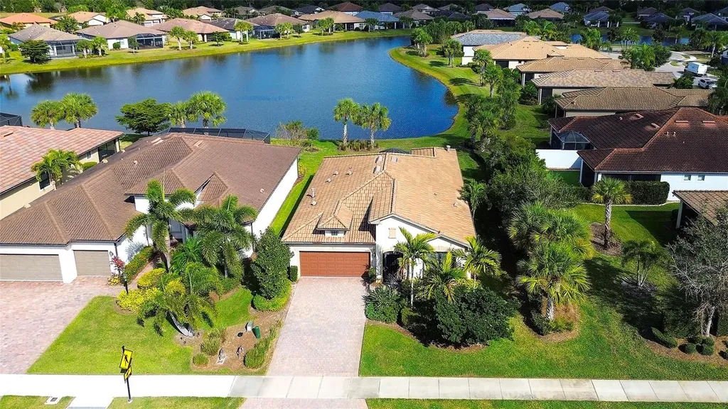 16745 Ellsworth Avenue Bradenton FL 34202
