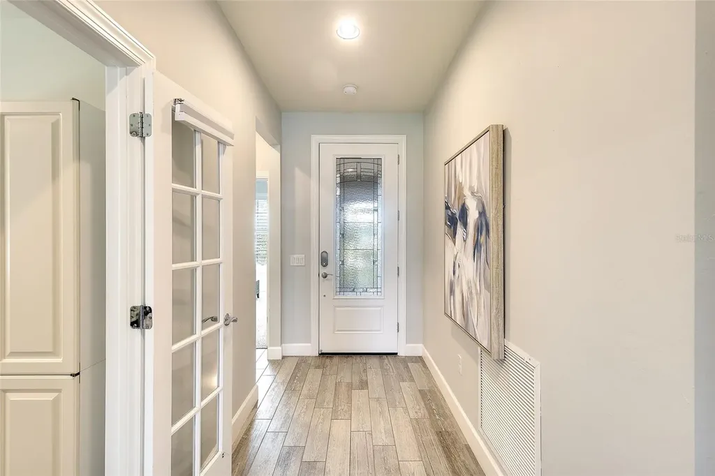 16745 Ellsworth Avenue Bradenton FL 34202