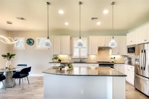 16745 Ellsworth Avenue Bradenton FL 34202