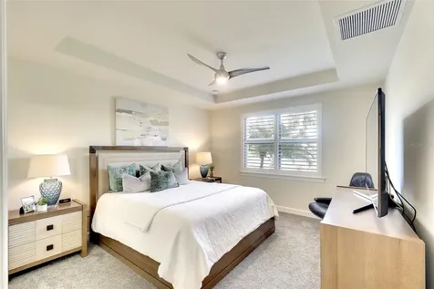 16745 Ellsworth Avenue Bradenton FL 34202