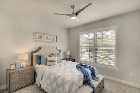 16745 Ellsworth Avenue Bradenton FL 34202