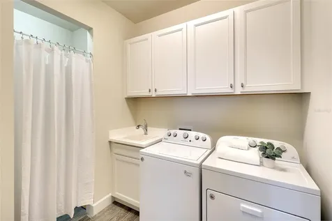 16745 Ellsworth Avenue Bradenton FL 34202