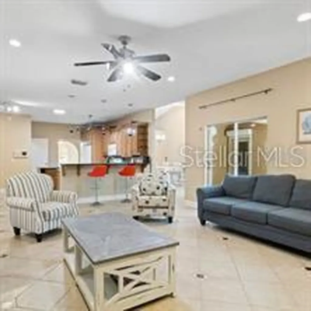 626 7th Avenue N Tierra Verde FL 33715