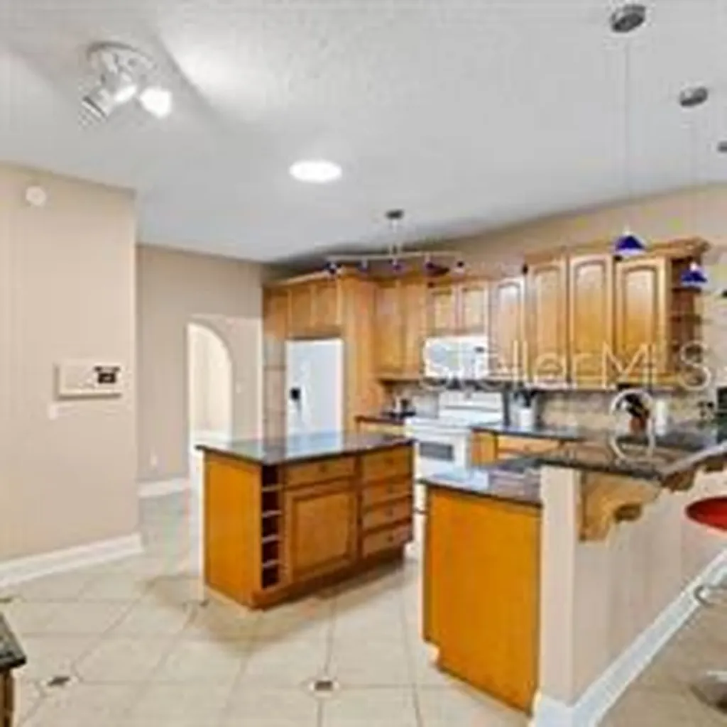 626 7th Avenue N Tierra Verde FL 33715