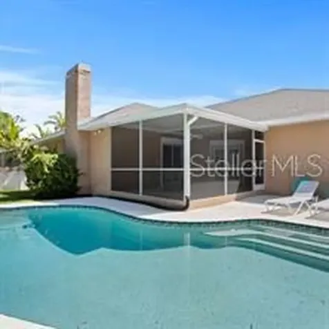 626 7th Avenue N Tierra Verde FL 33715