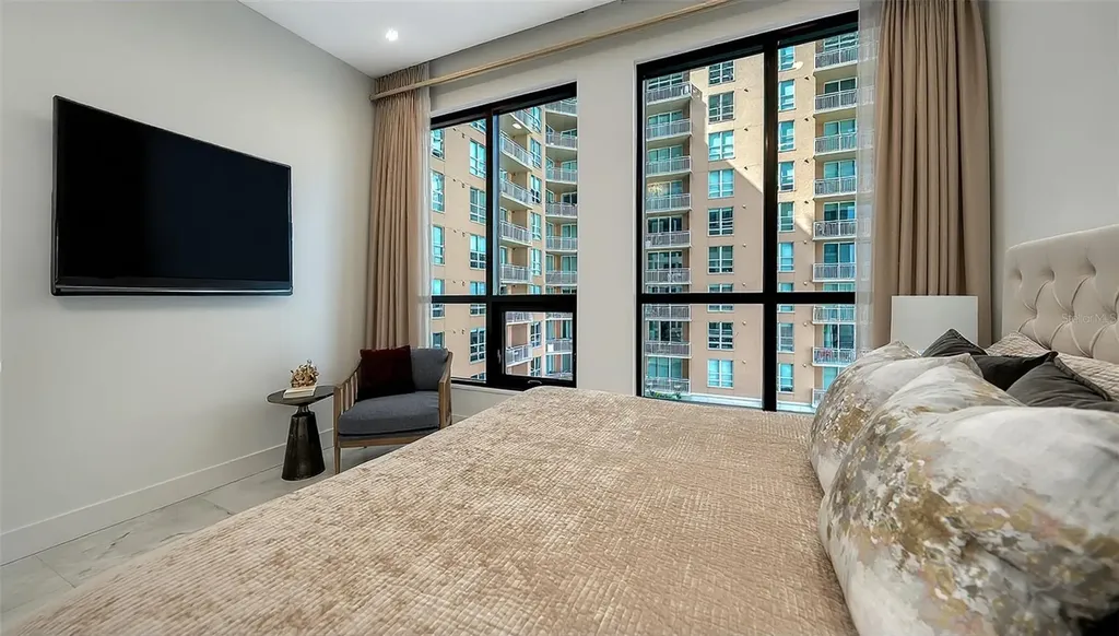 33 S Palm Avenue Sarasota FL 34236