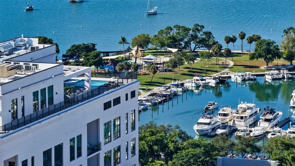 33 S Palm Avenue Sarasota FL 34236