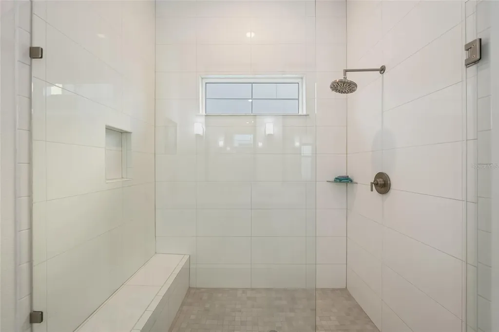 1025 Seagrape Drive Ruskin FL 33570